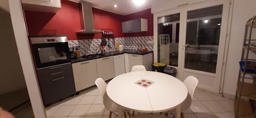 Gîtes Les jardins de la cantine, Location de Vacances à Plumelin