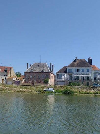 Au Bord de Saône, Chambre d'Hôtes à Seurre