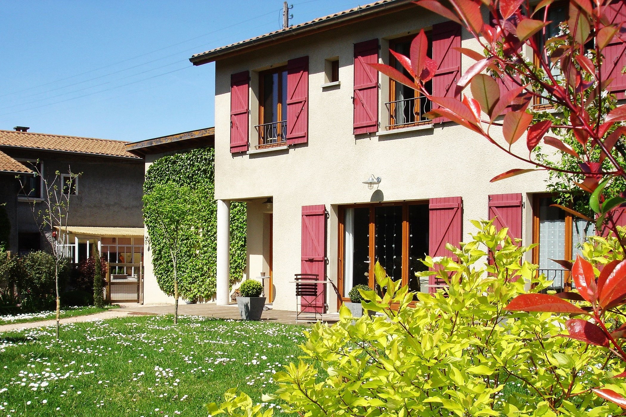 Biscotte B&B, Chambre d'Hôtes à Décines-Charpieu