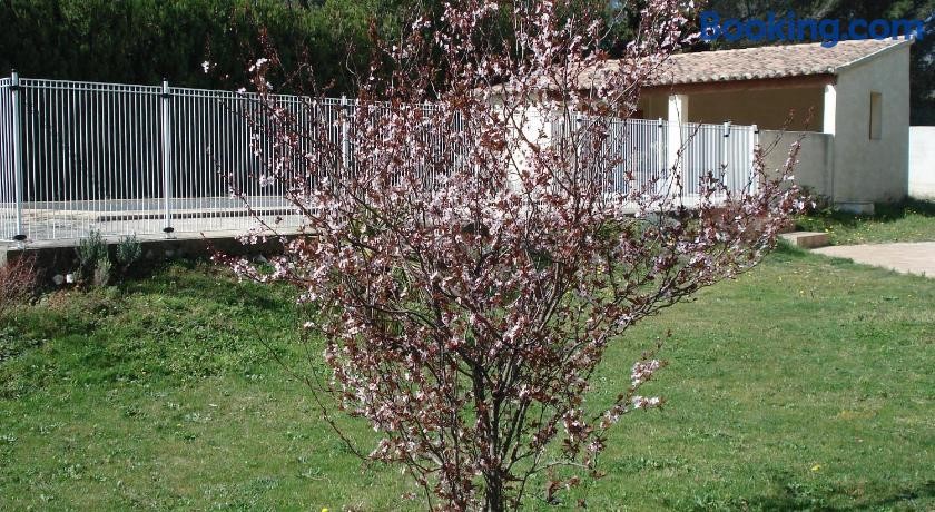 L'Oustalet de Sylvie, Chambre d'Hôtes à Villeneuve-lès-Avignon