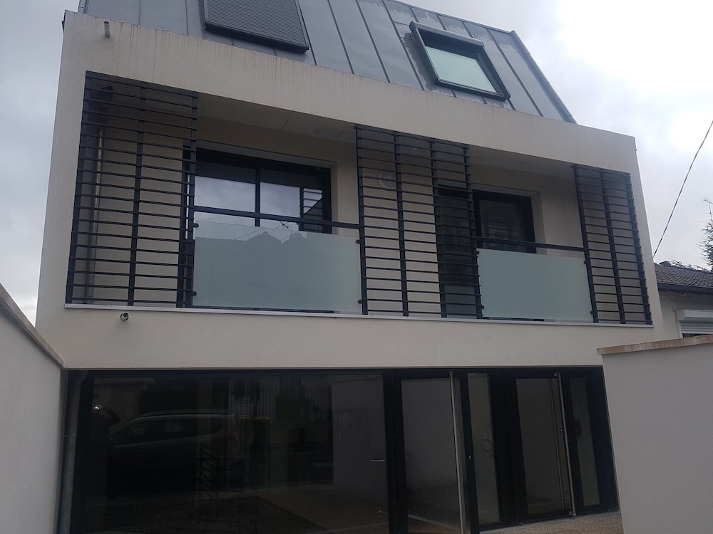 Résidence des Charmes, Maison d'Hôtes à Rosny-sous-Bois