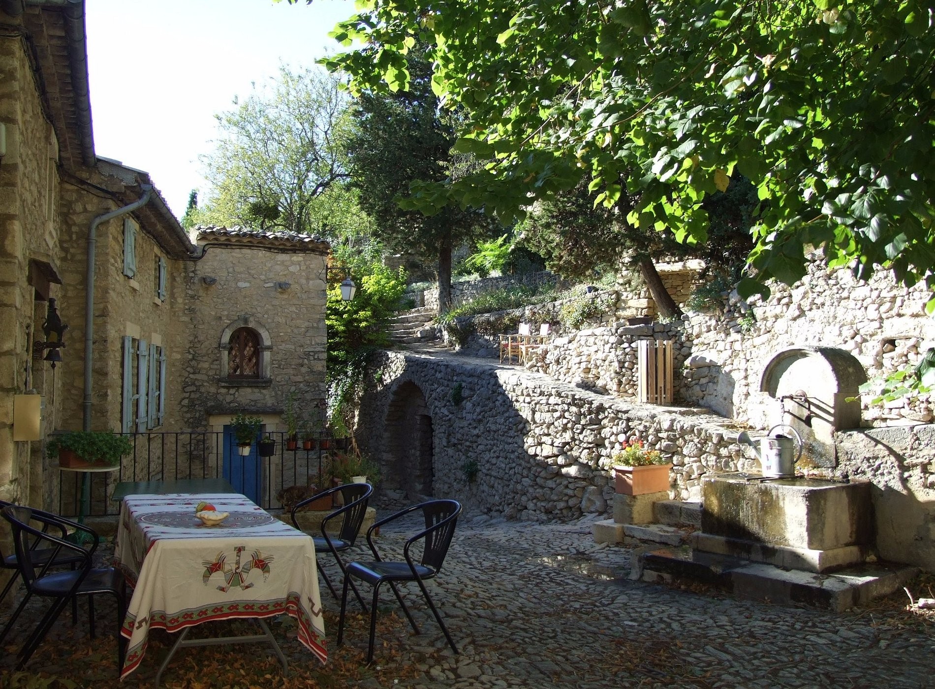 Chambres d'hôtes de l'Abbaye, Chambre d'Hôtes à Montbrun-les-Bains
