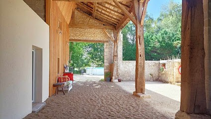 Gite Lot-et-Garonne ''La Vieille Maison'' En Campagne Avec Piscine Privée, Location de Vacances à La Sauvetat-du-Dropt