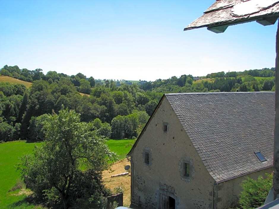 Le Deyran, Chambre d'Hôtes à Égliseneuve-d'Entraigues