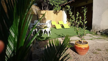 Guesthouse Provencal, Location de Vacances à Vitrolles
