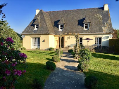 By the Lake B&B, Chambre d'Hôtes à La Trinité-Porhoët
