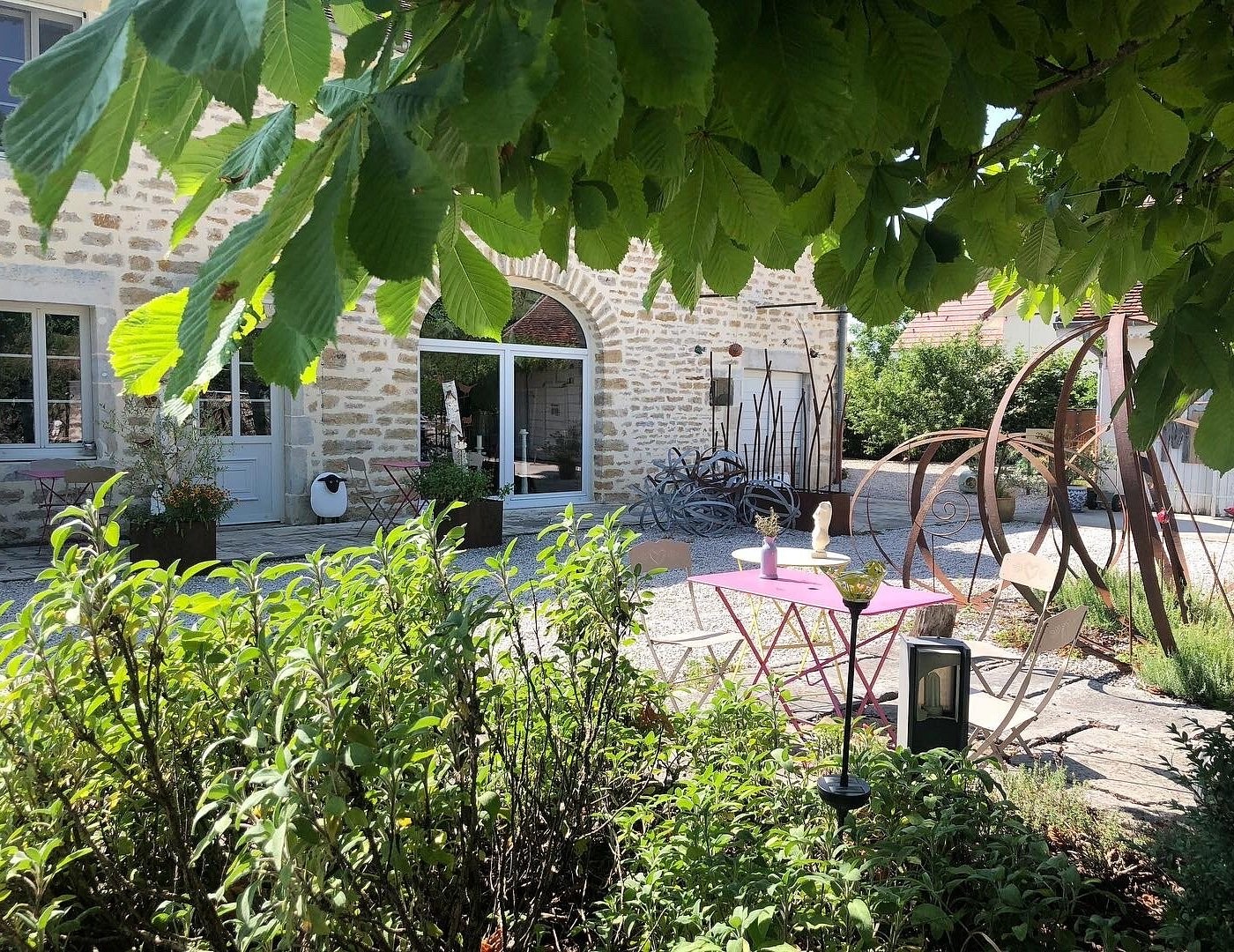 Bed And Breakfast Between The Heart, Chambre d'Hôtes à Menétru-le-Vignoble