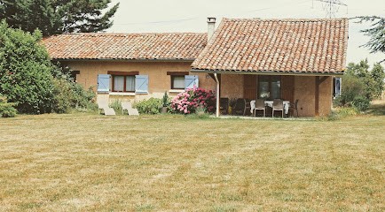 Les Cèdres Des Collines - Hébergement En Drôme, Chambre d'Hôtes à Châteauneuf-de-Galaure