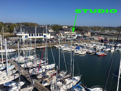 STUDIO QUAI LOTI, Location de Vacances à Paimpol