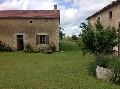 LA FERME DE CHEZ BERTHOLEAU, Chambre d'Hôtes à Saint Martin la Pallu