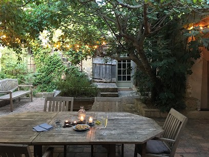 Le Mas de pierre-étoile, Location de Vacances à Vaugines