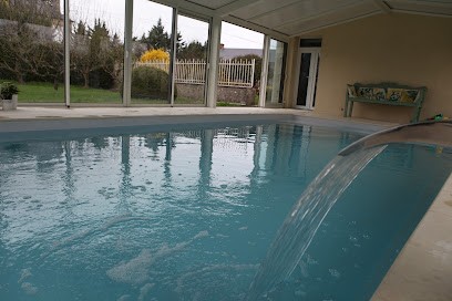 Gîte Pour 2 Personnes Piscine Privée Chauffée Toute L'année, Location de Vacances à Sainte-Marguerite-d'Elle