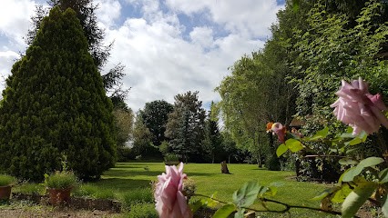 Le Parc du Chateau, Vacation Home, Maison de Charme, Location de Vacances à Thorigny-sur-Oreuse