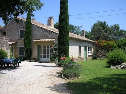 Gite Des Eyrols, Maison d'Hôtes à Ménerbes