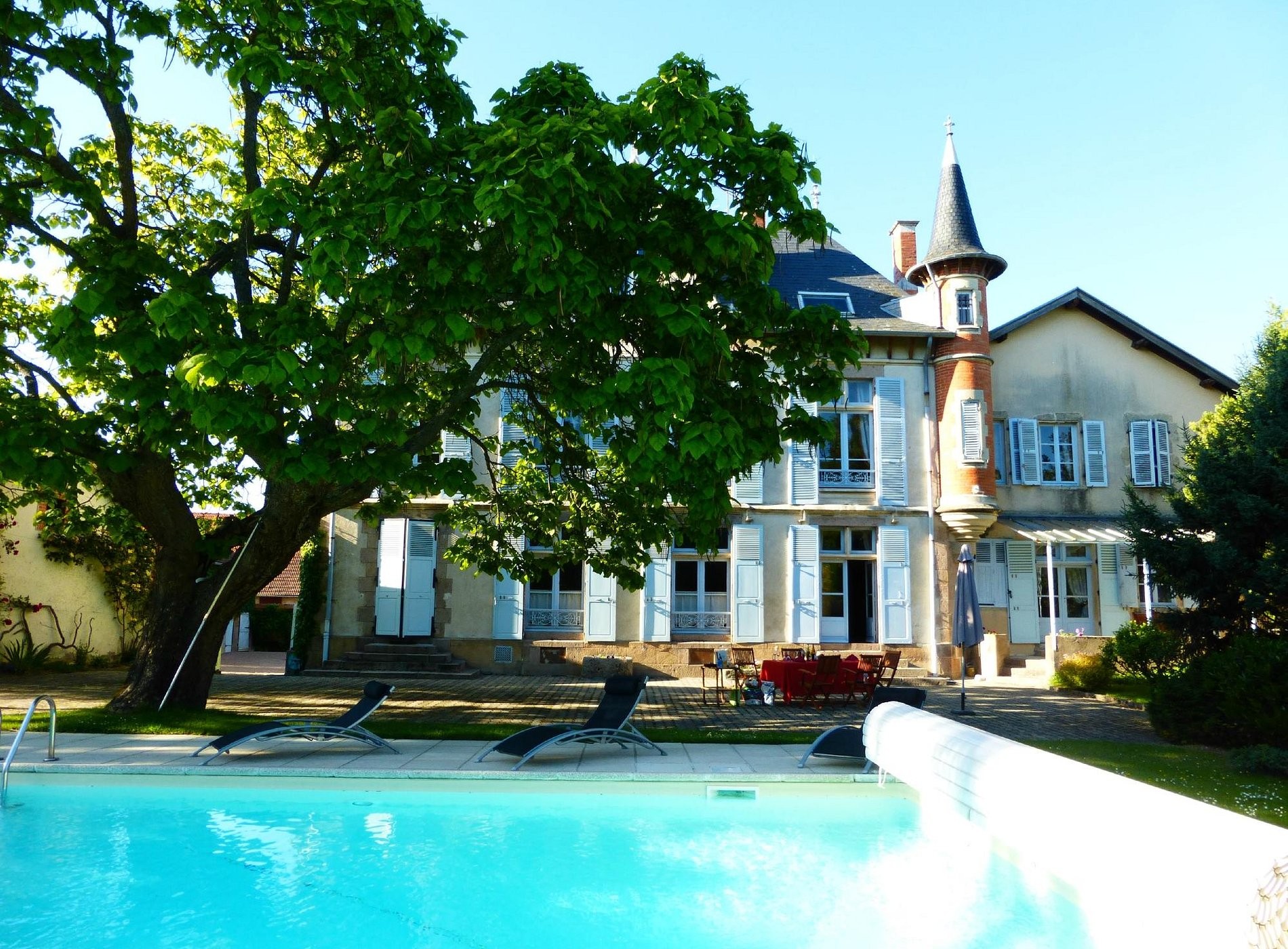 L'Echauguette Isserpent, Maison d'Hôtes à Isserpent