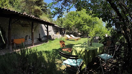 LA SOURCE DE CLARS, Chambre d'Hôtes à Escragnolles