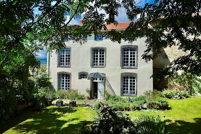 MAISON 1780 - Chambres Et Table D'Hôtes De Charme En Auvergne, Chambre d'Hôtes à Cournon-d'Auvergne