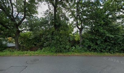 Au Jardin De La Saudrune, Chambre d'Hôtes à Villeneuve-Tolosane