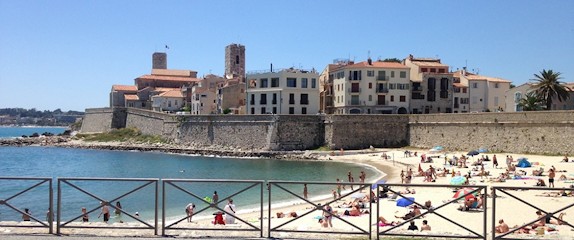 Casa Marina, Chambre d'Hôtes à Antibes