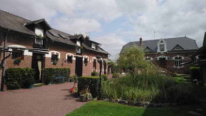 La Fontaine aux Iris : Gîte & Chambres d'hôtes Bed & Breackfast, Chambre d'Hôtes à Hattencourt