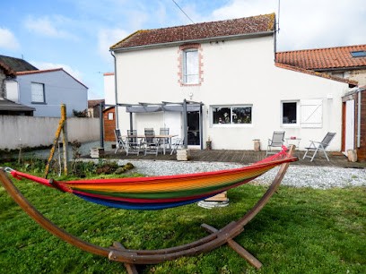 Chris & Vince's Guest Room, Chambre d'Hôtes à Bazoges-en-Paillers
