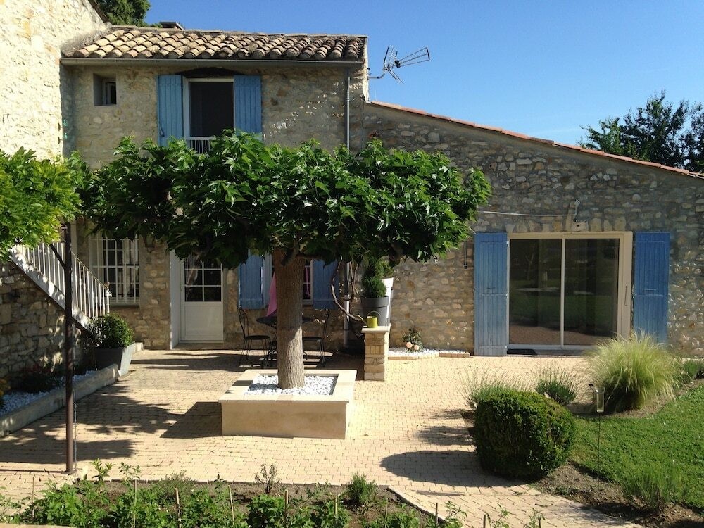 Côté Lavande - Mas Des Escarabasses, Chambre d'Hôtes à Crestet