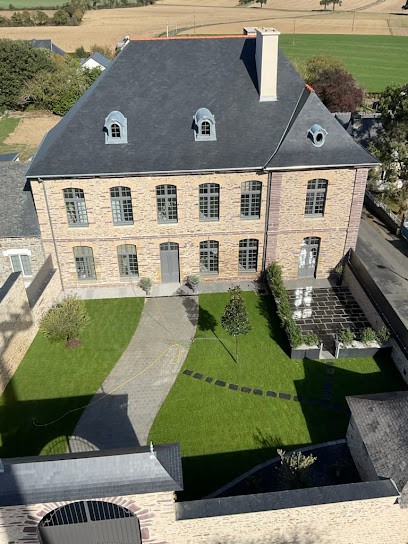 Le Manoir de Sainte-Colombe - Maison d'hôtes coquine, Maison d'Hôtes à Sainte-Colombe