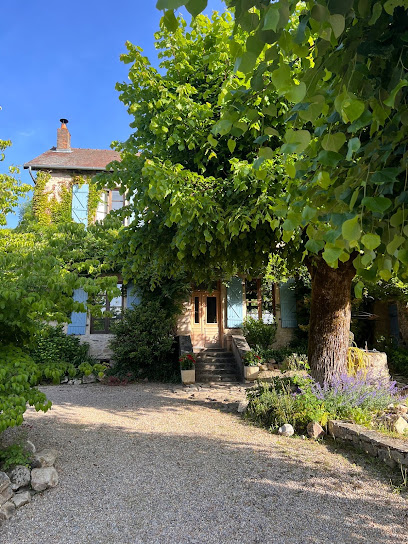 Vert & Bleu - Gite Le Chalard, Location De Vacances au Chalard
