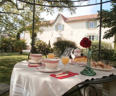 Aux Jardins De L'Emiliere, Chambre d'Hôtes à Saint-Mathurin