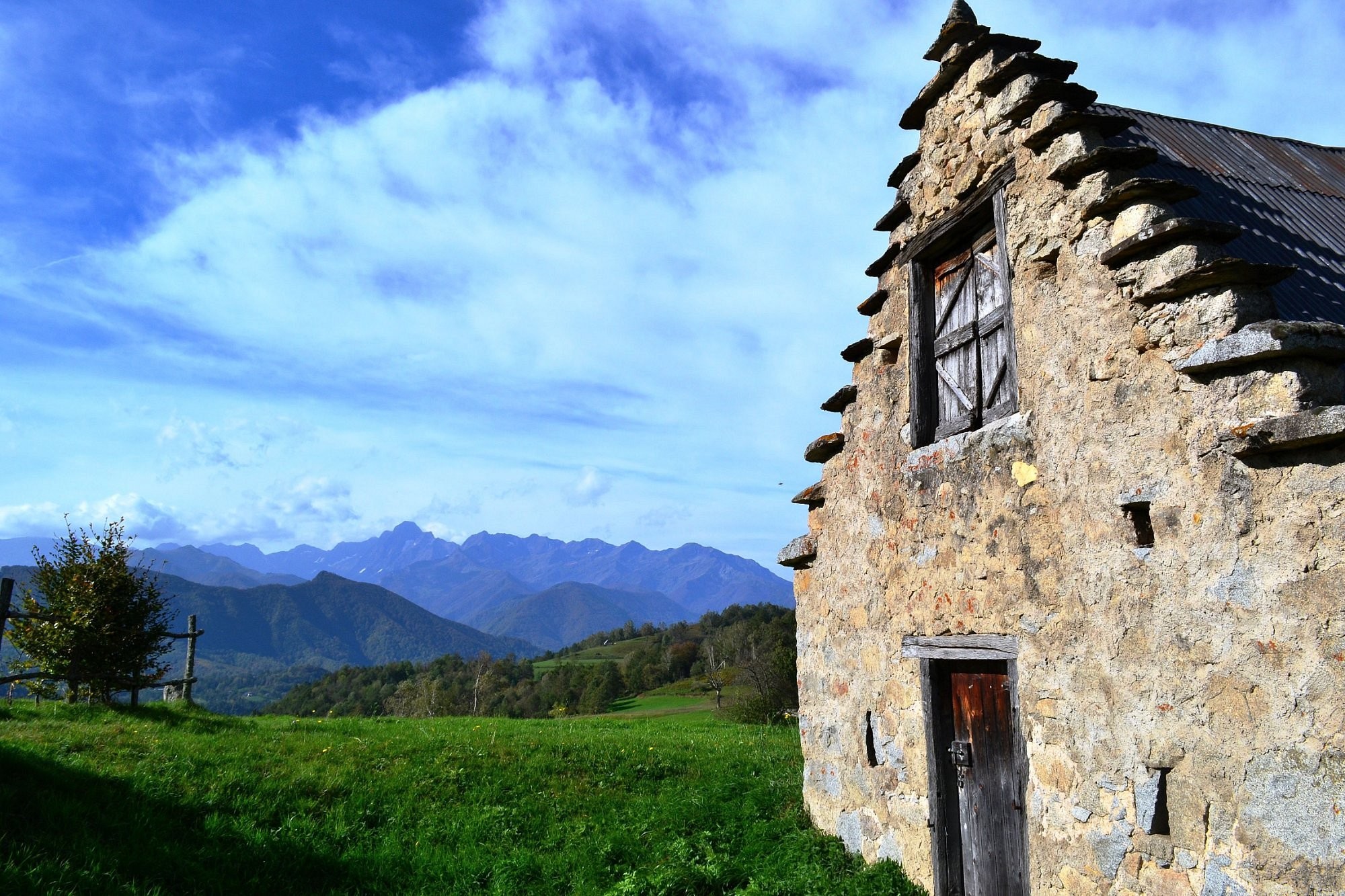 Maison Esmeralda Chambres d'Hotes & Gite, Chambre d'Hôtes à Biert