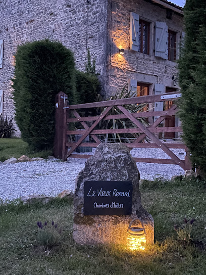 Le Vieux Renard Chambres D'hotes, Chambre D'hôtes à Vieux-Ruffec