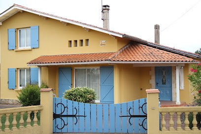 Villa Marguerite Coutras, Chambre d'Hôtes à Coutras