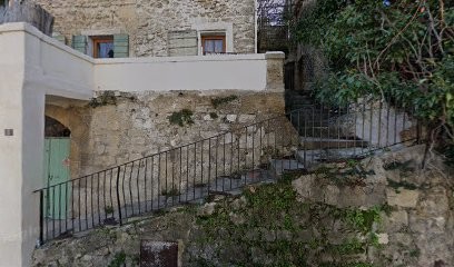 DOMAINE LA COULADE, Chambre d'Hôtes à Rognes
