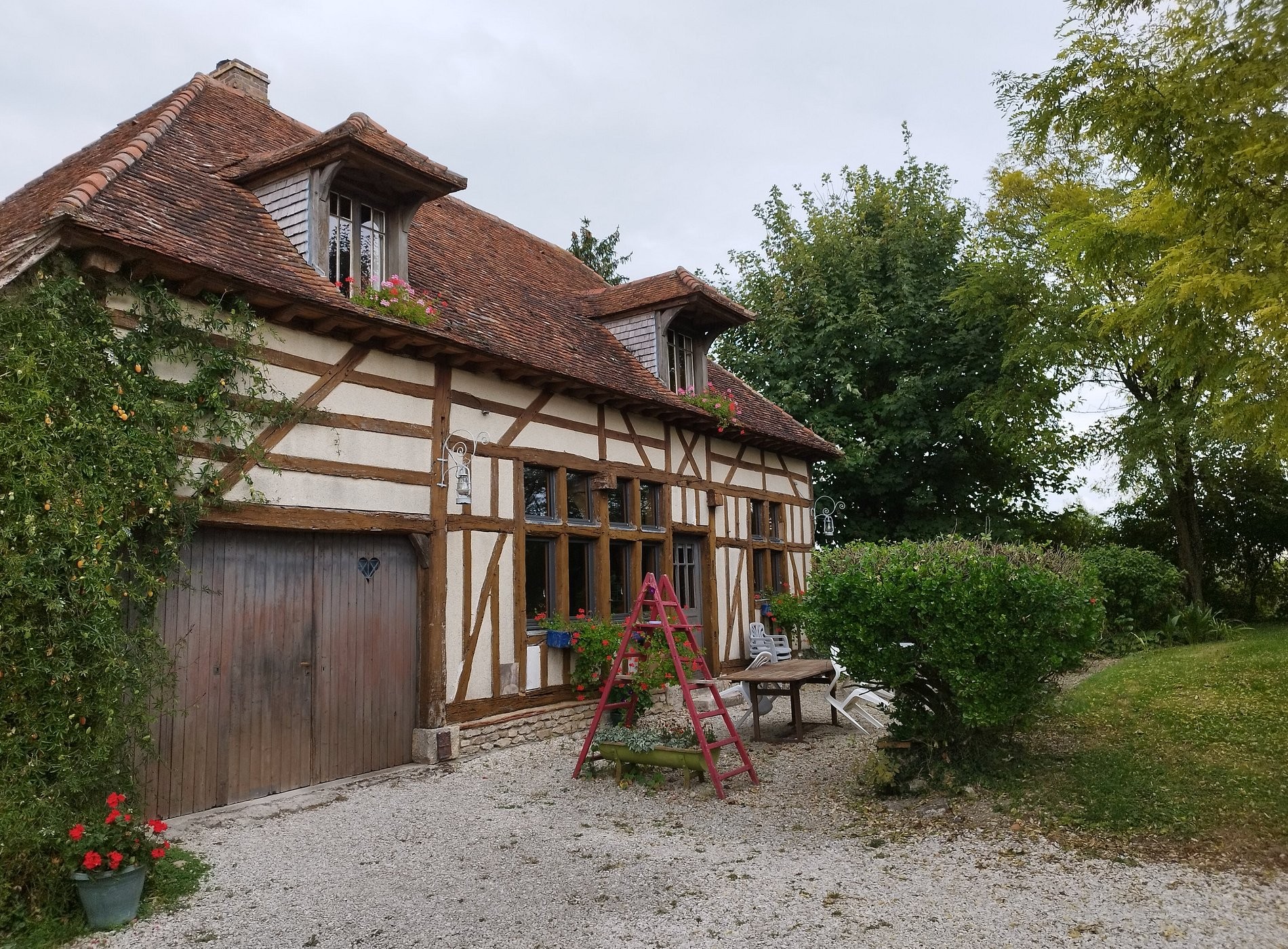 Aux Colombages Champenois, Chambre d'Hôtes à Laubressel