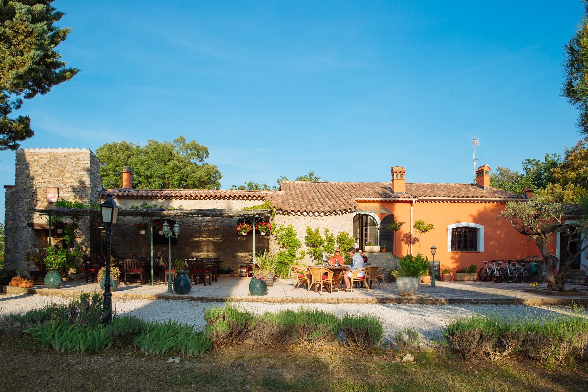 Bastide Avellanne, Chambre d'Hôtes à Besse-sur-Issole
