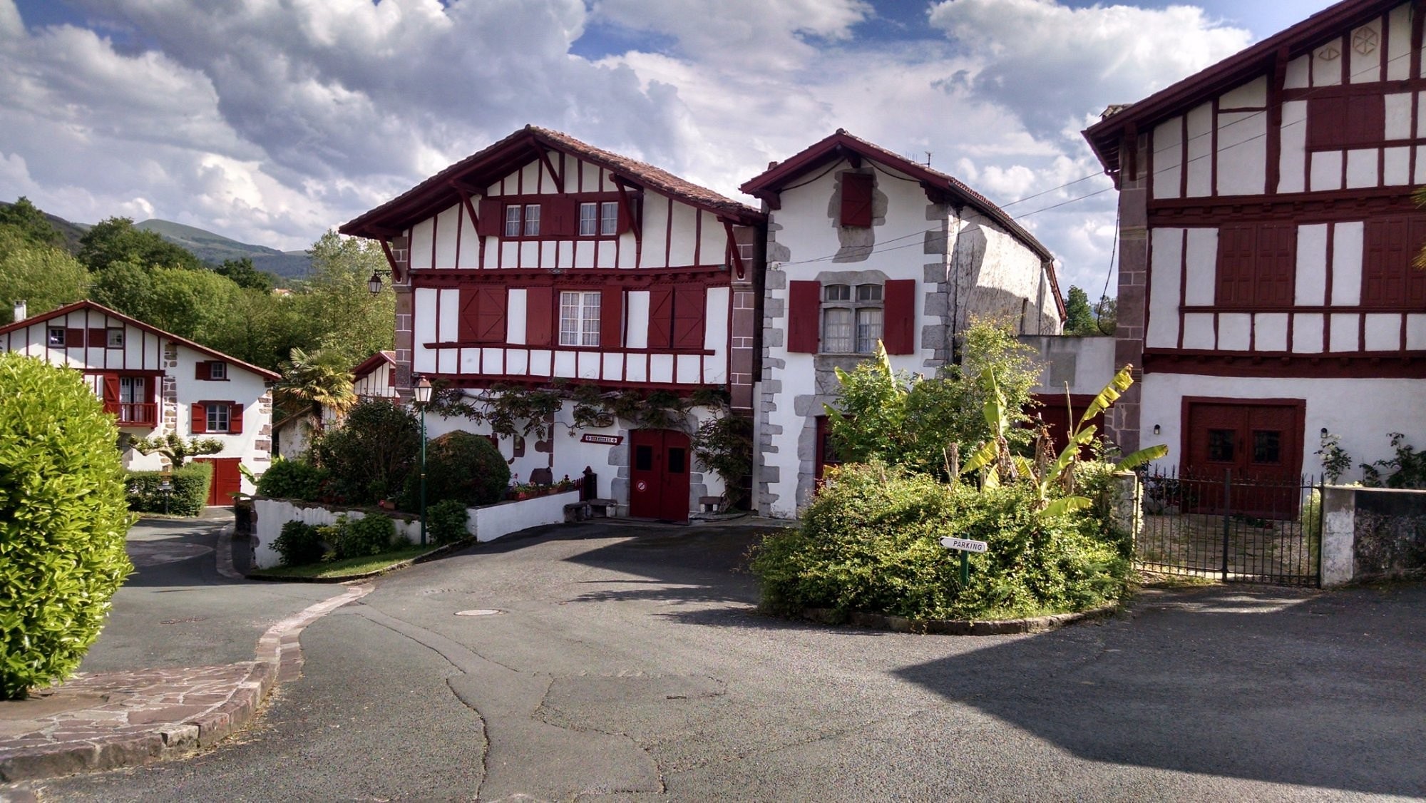 Maison Tartea - Chambres D'Hôtes Ainhoa, Chambre d'Hôtes à Ainhoa