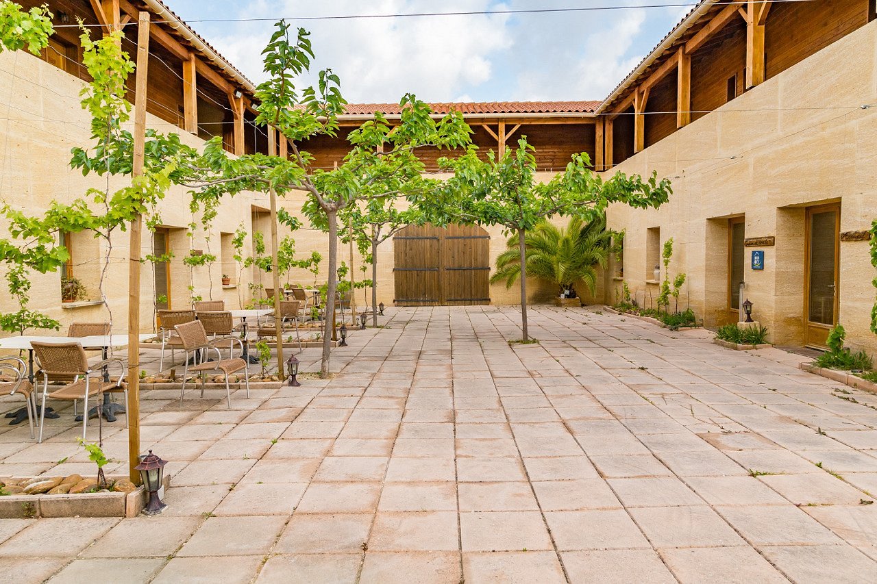 Le Clos Boisé, Chambre D'hôtes à Théziers