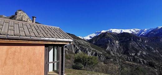 Auberge L'écureuil, Chambre D'hôtes à Châteauneuf-d'Entraunes