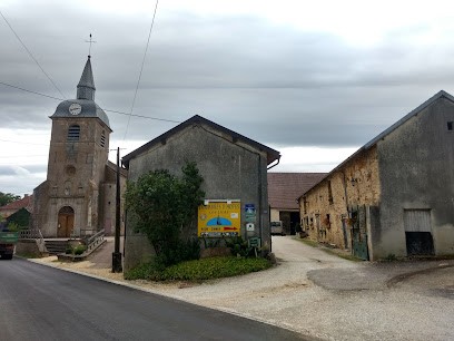 Les Lilas Sarl, Chambre d'Hôtes à Villegusien-le-Lac