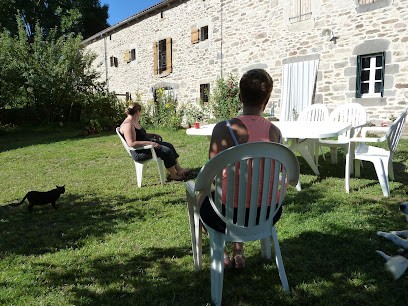 L'Oustar De Tougnini, Chambre d'Hôtes à Ruynes-en-Margeride