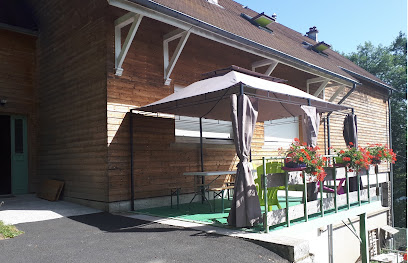 Le Grand Val - Chambres Et Table D'hôtes, Chambre D'hôtes à Neuvéglise-sur-Truyère