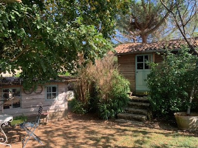 La Cabane De Grenet, Chambre d'Hôtes à Airvault