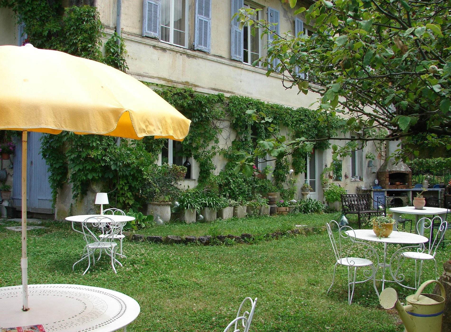 Au Relais Fleuri, Chambre d'Hôtes à Gilette