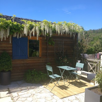 Chalet chambre cosy, Chambre d'Hôtes à Droue-sur-Drouette