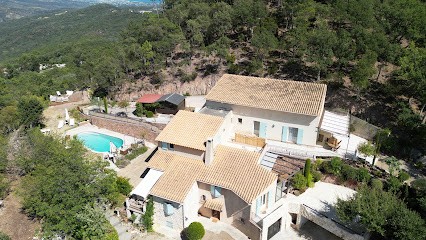 Le Mas Des Cerises, Chambre d'Hôtes à Fréjus