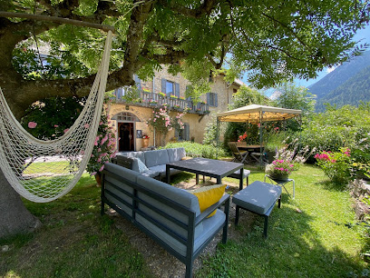 Maison D'hôtes Les Méans, Chambre D'hôtes à Méolans-Revel