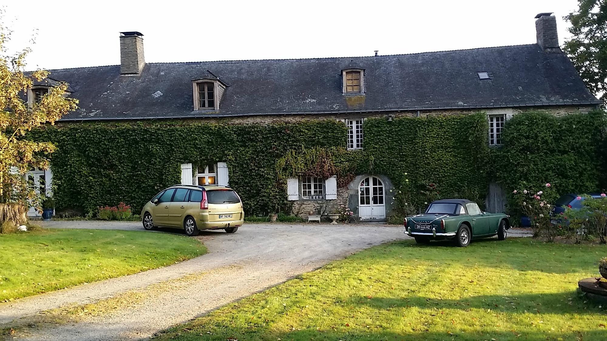 Manoir de Pommery, Chambre d'Hôtes à Sixt-sur-Aff