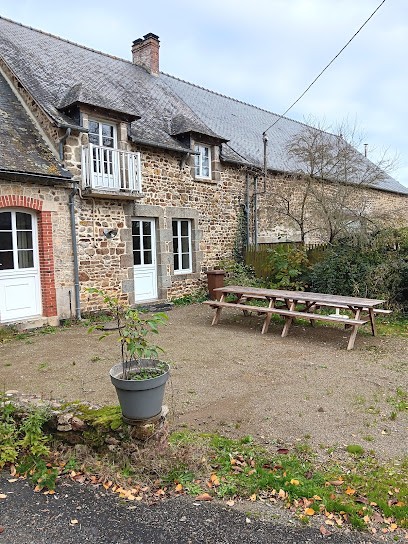 Gîte la métairie de Laura alpes mancelles, Location de Vacances à Gesvres