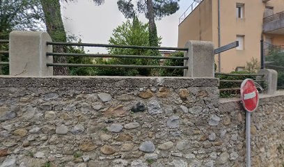 Gîtes Villa Pont D'Arc, Location de Vacances à Vallon-Pont-d'Arc