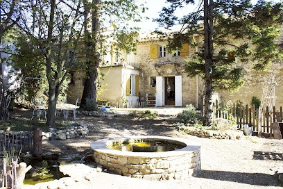 Les Herbes Libres, Gîte Et Mas Location Vacances, Monteux, Vaucluse, Location de Vacances à Monteux